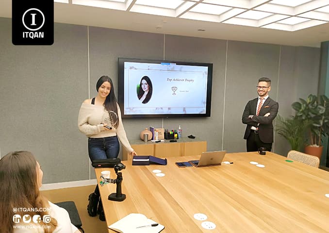 كيف أتعامل مع الموظفين عند تأسيس شركتى فى الأمارات